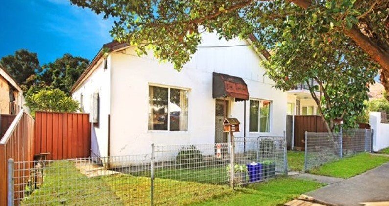12 Botany Street CARLTON 1