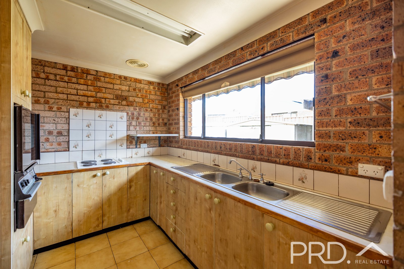 12 Bottlebrush Drive TUMUT 1