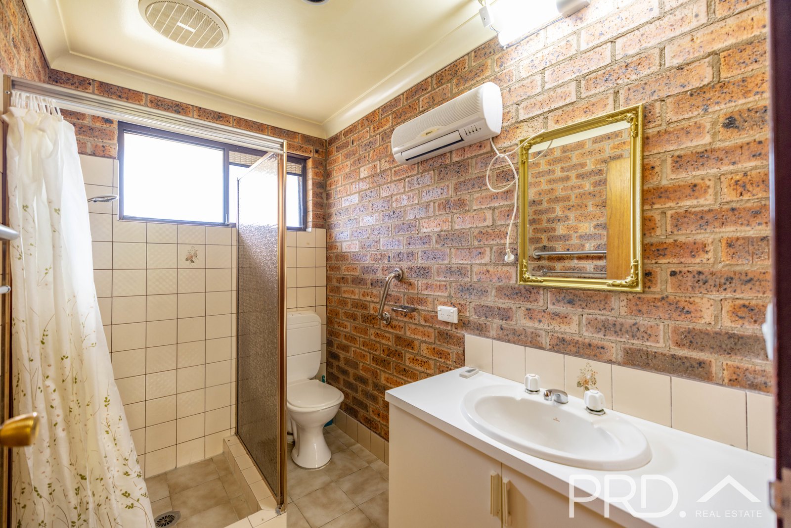 12 Bottlebrush Drive TUMUT 4