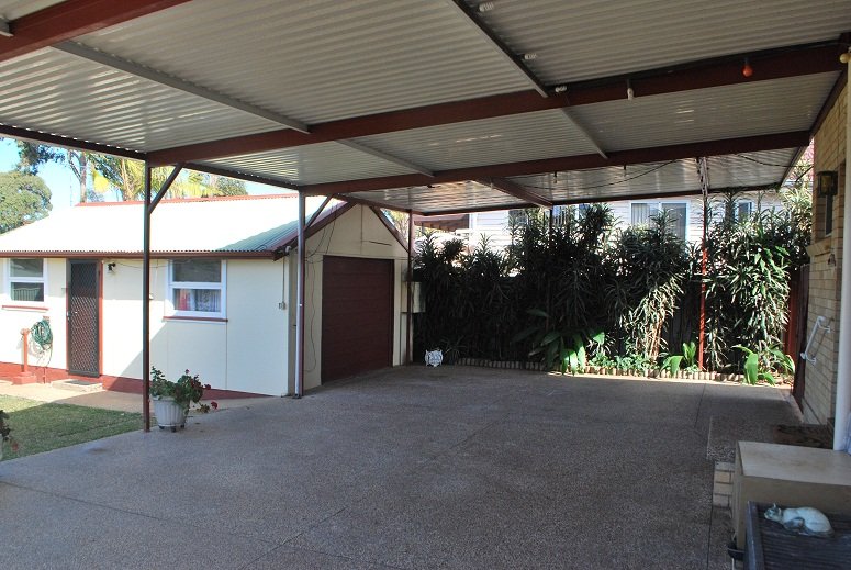 12 Bruce Ave  PANANIA 8