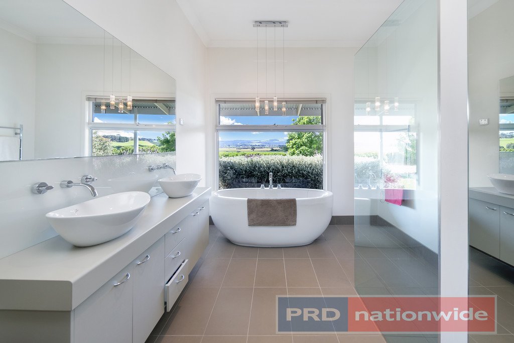 12 Bryant Court BALLAN 7