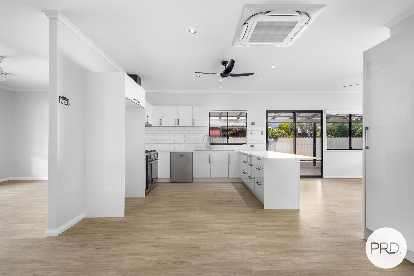 12 Buchanan Circuit BAYNTON 1
