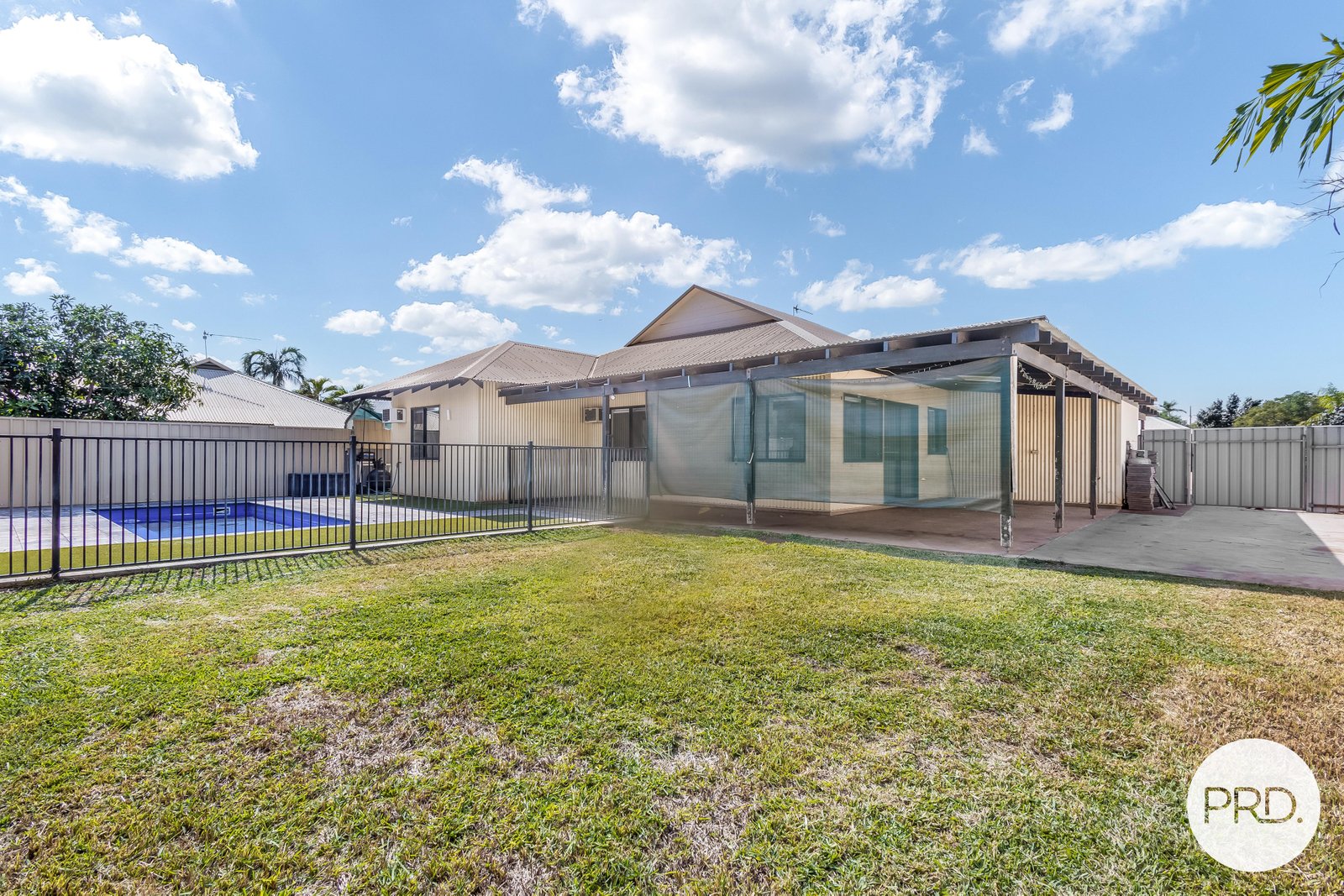12 Buchanan Circuit BAYNTON 10