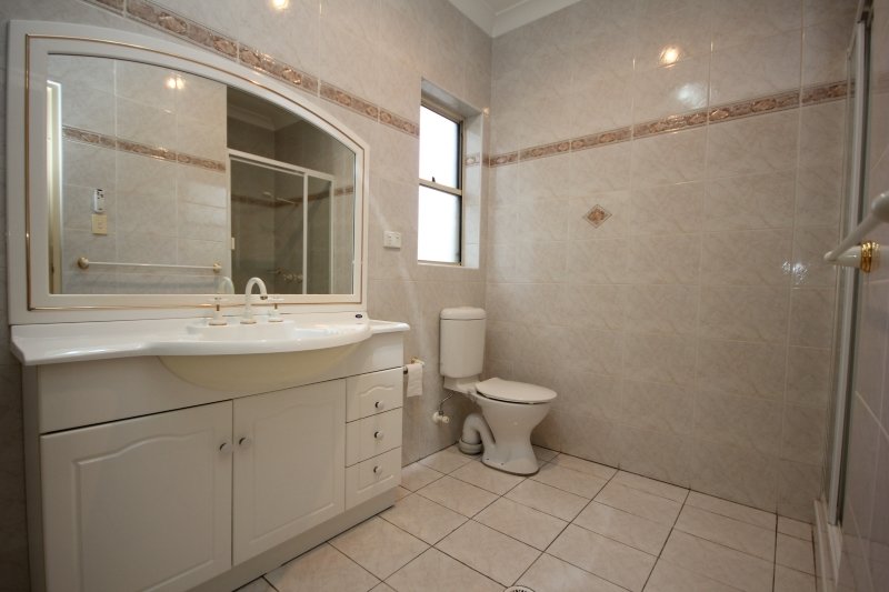 12 Burlington Street MONTEREY 6