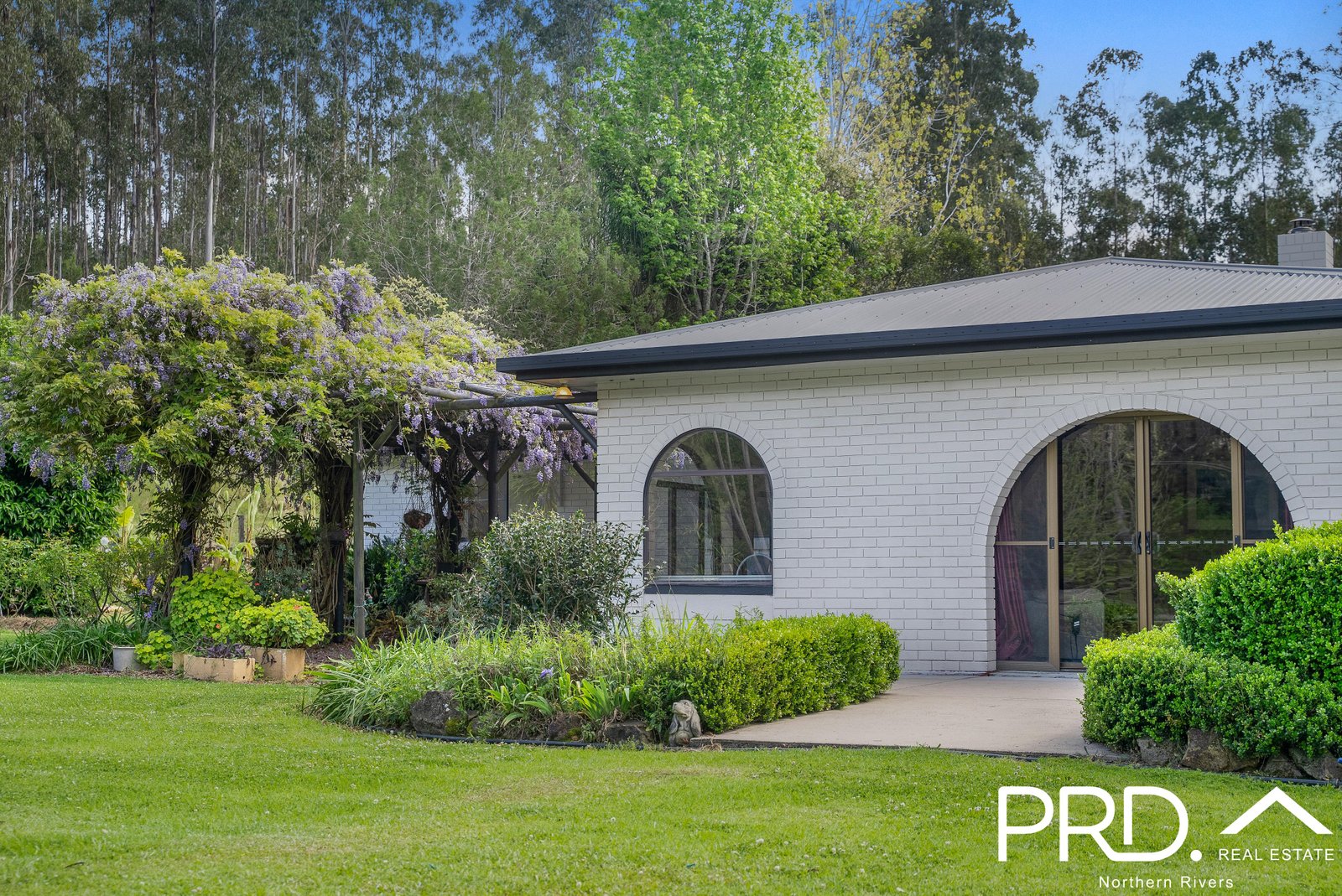 12 Burnetts Lane DAIRY FLAT 6