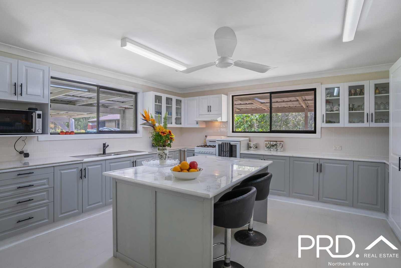 12 Burnetts Lane DAIRY FLAT 14