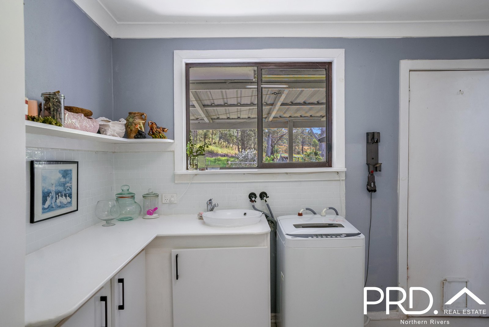 12 Burnetts Lane DAIRY FLAT 24