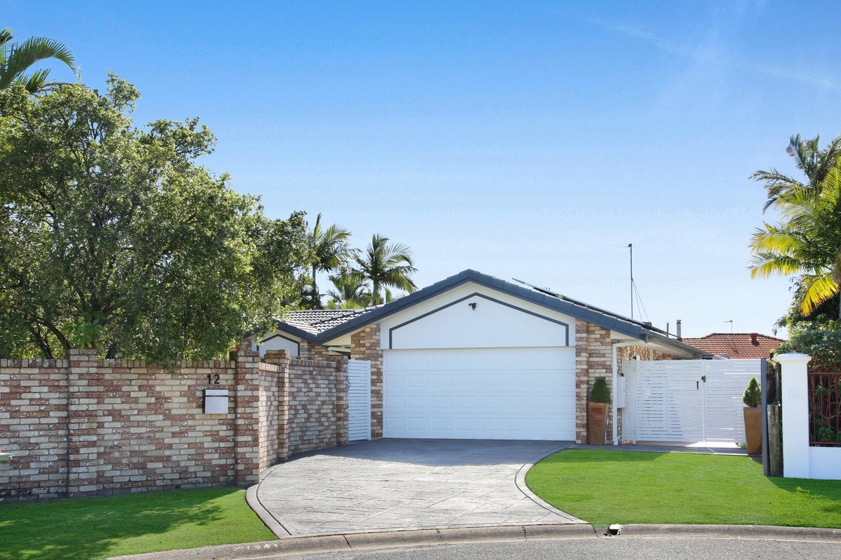 12 Bushlark Street VARSITY LAKES 3