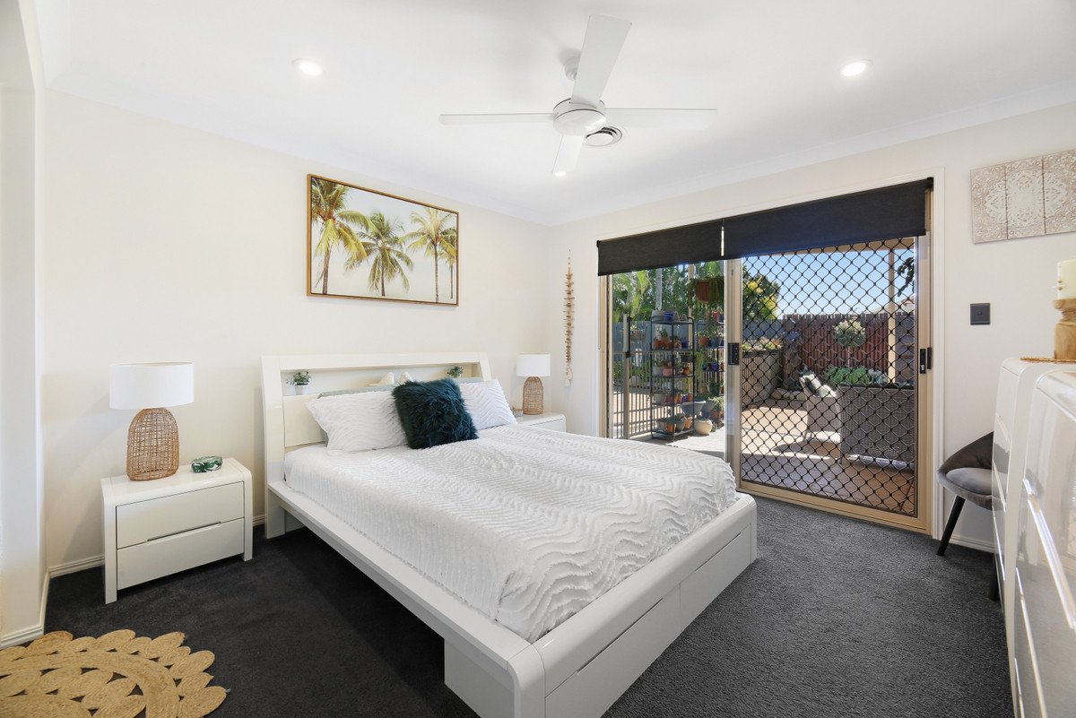 12 Bushlark Street VARSITY LAKES 18