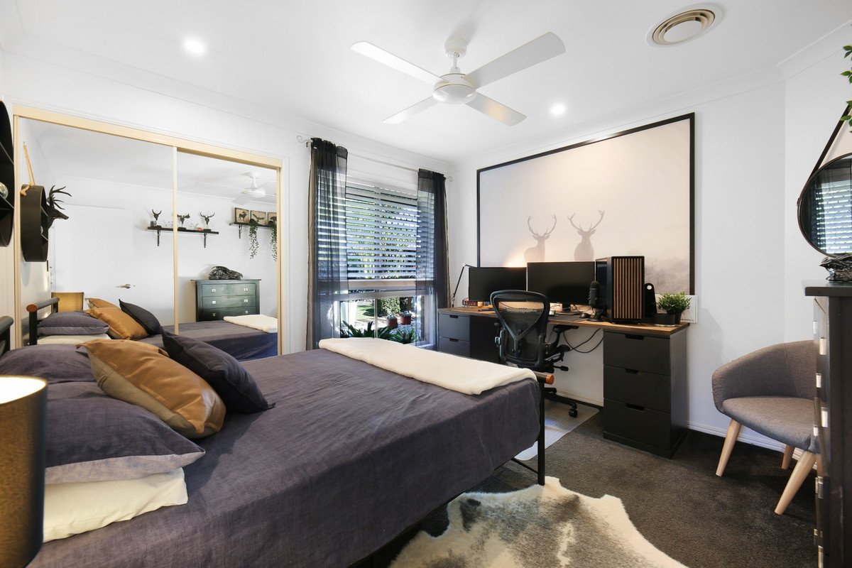 12 Bushlark Street VARSITY LAKES 20