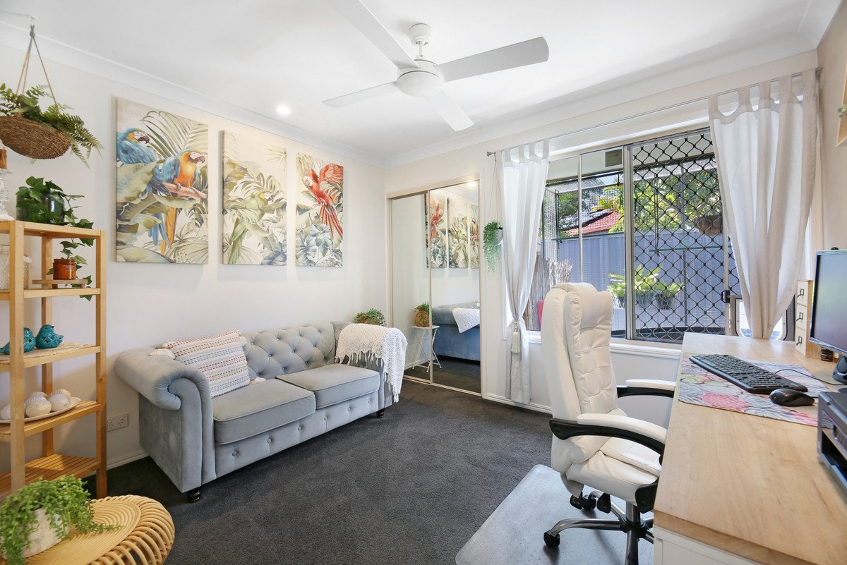 12 Bushlark Street VARSITY LAKES 22