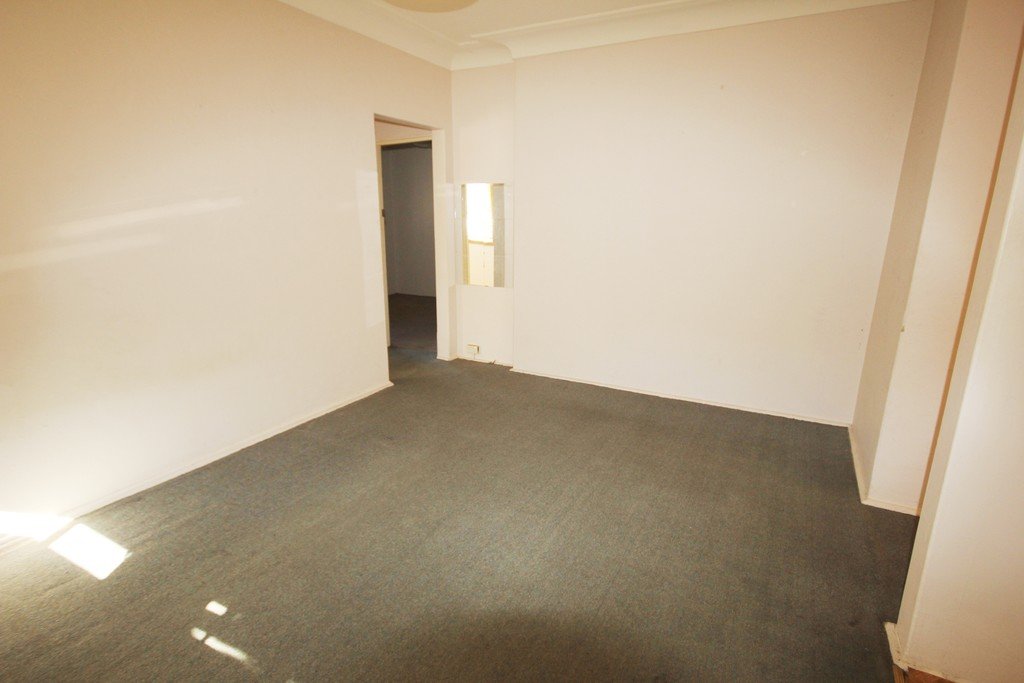1/2 Cadia Street KOGARAH 3