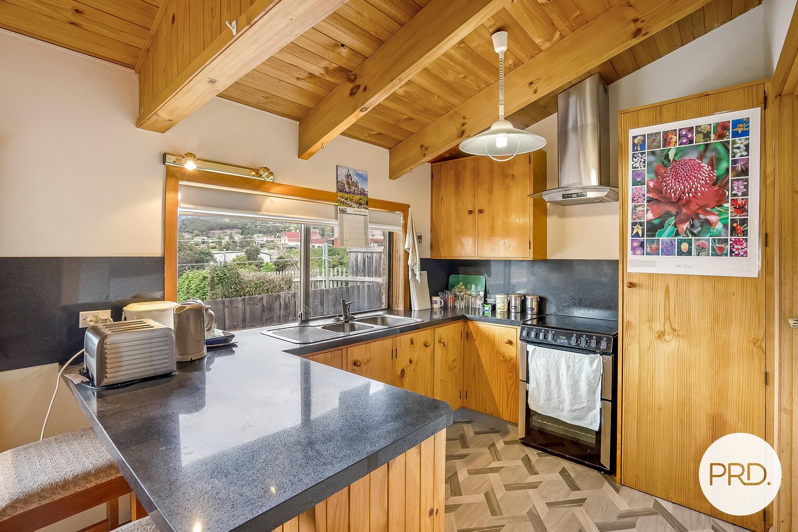 1/2 Calarie Court GLENORCHY 9