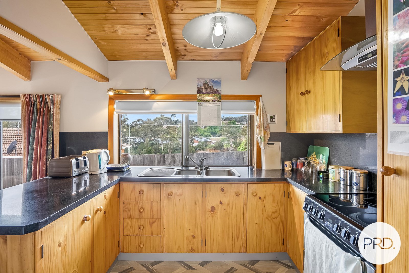 1/2 Calarie Court GLENORCHY 10