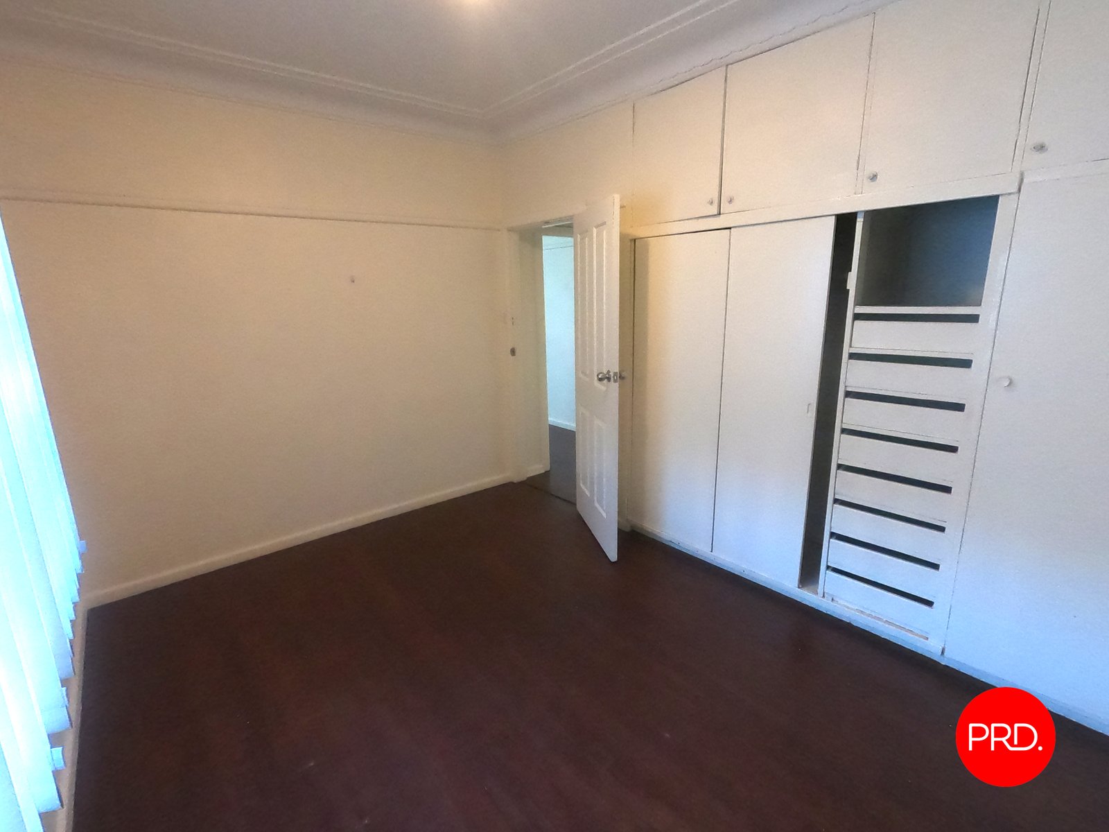 12 Cambridge St  INGLEBURN 9