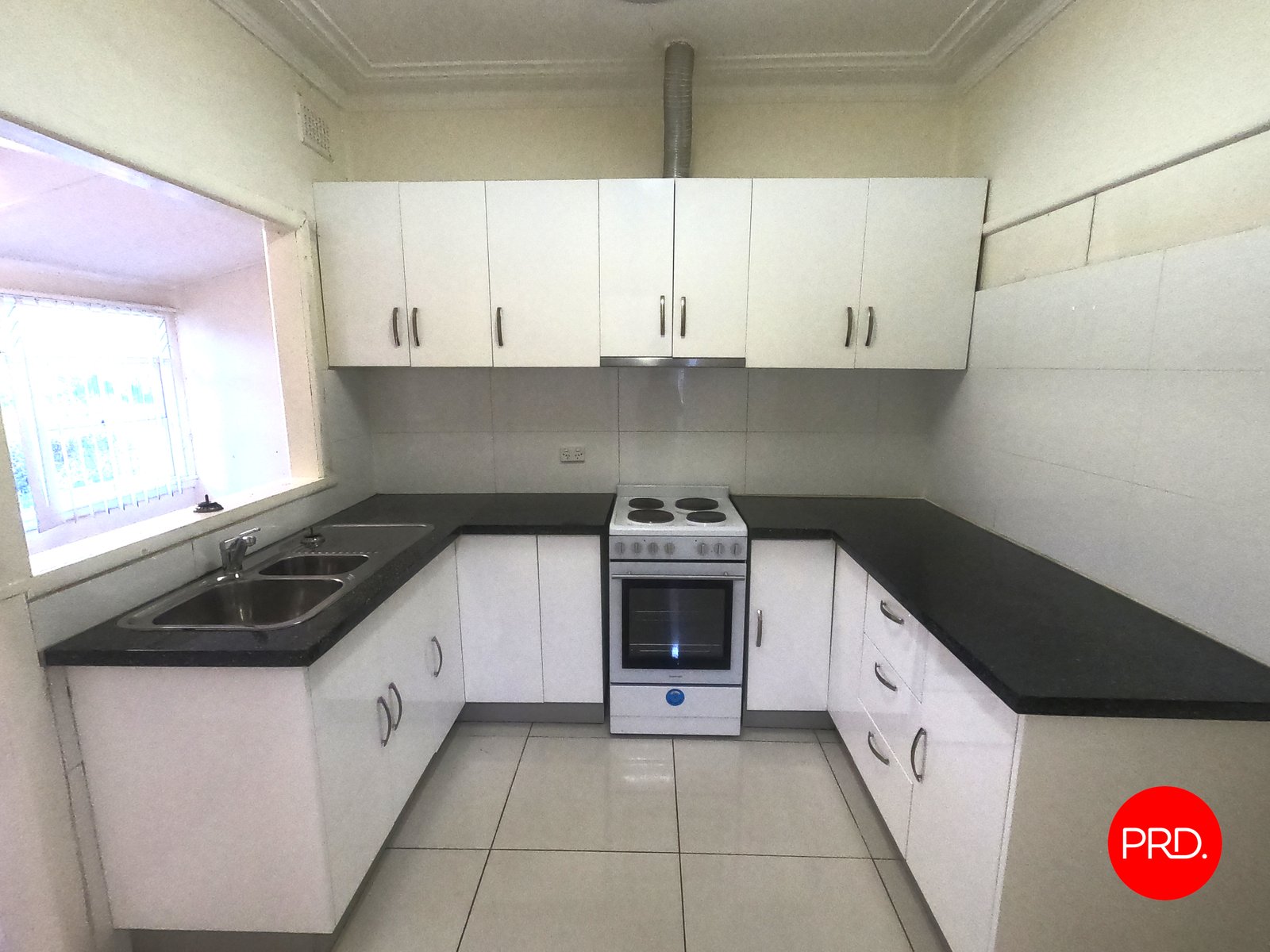 12 Cambridge St  INGLEBURN 4