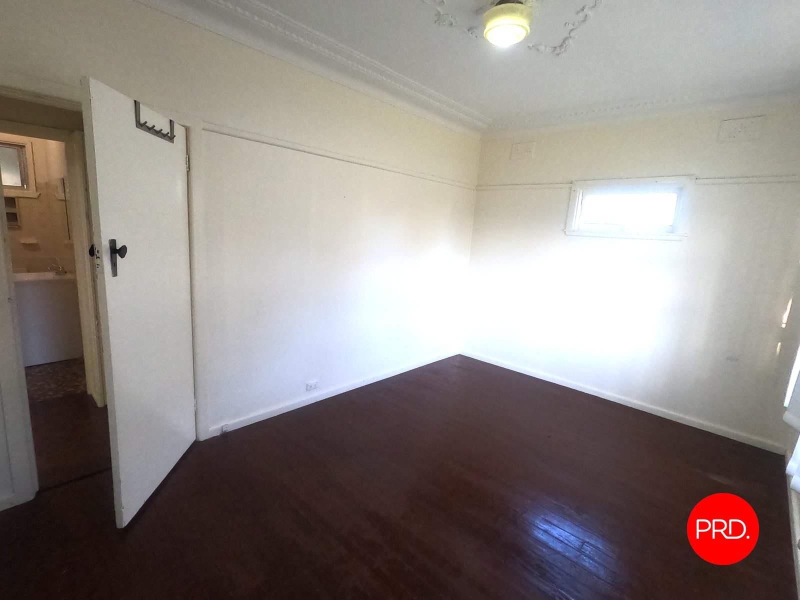 12 Cambridge St  INGLEBURN 9