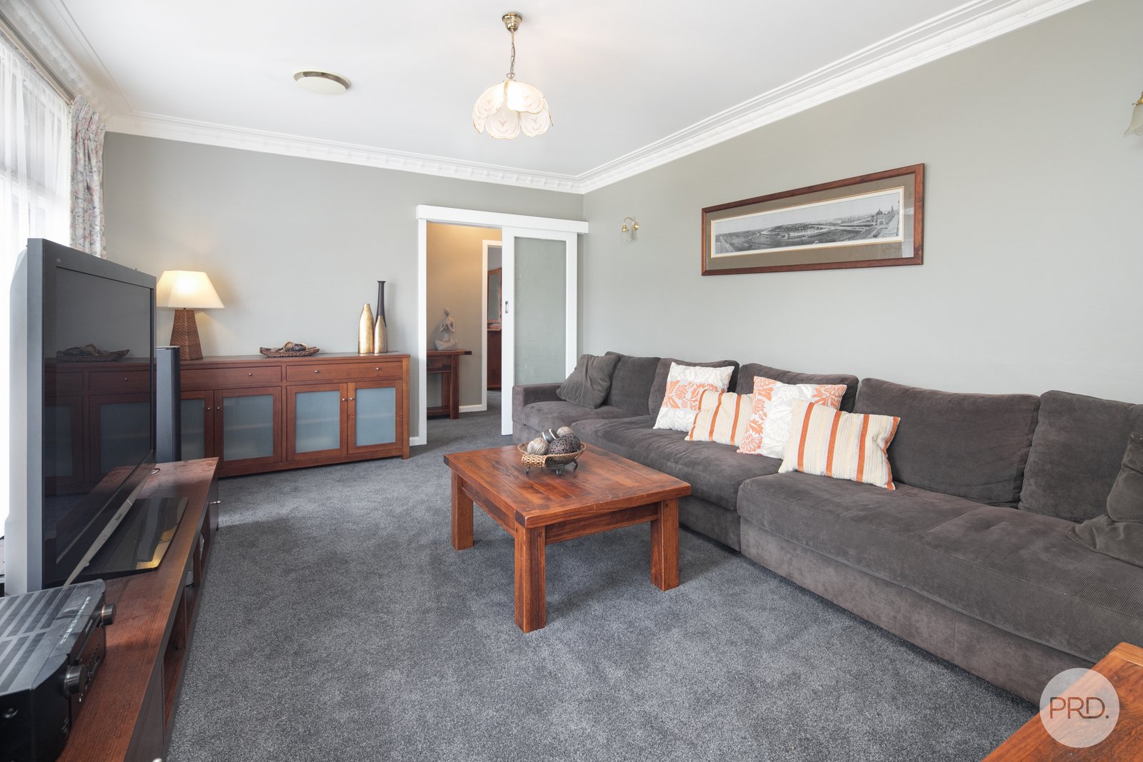 12 Cambridge Street WENDOUREE 2