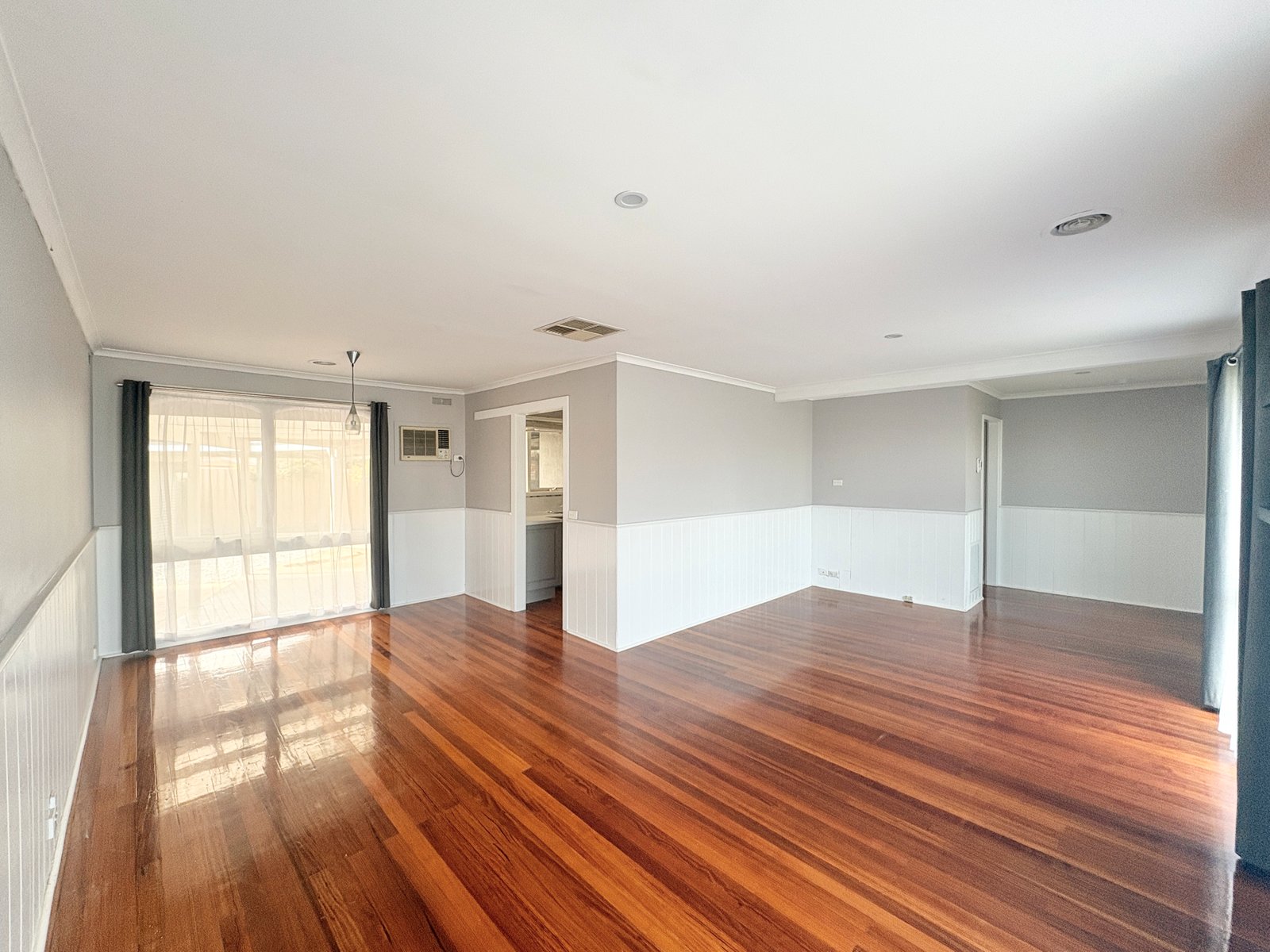 Gallery: 12 Cameron Crescent