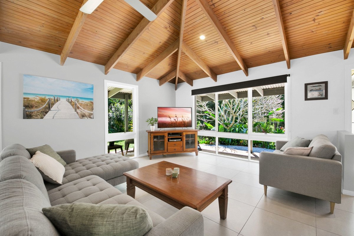 12 Carapook Crescent Tallebudgera 12