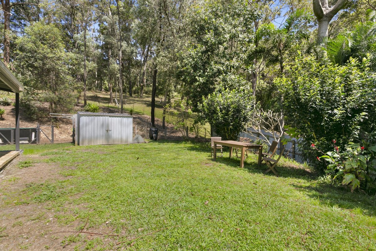 12 Carapook Crescent Tallebudgera 30
