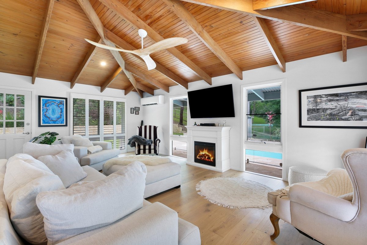 12 Carapook Crescent Tallebudgera 4