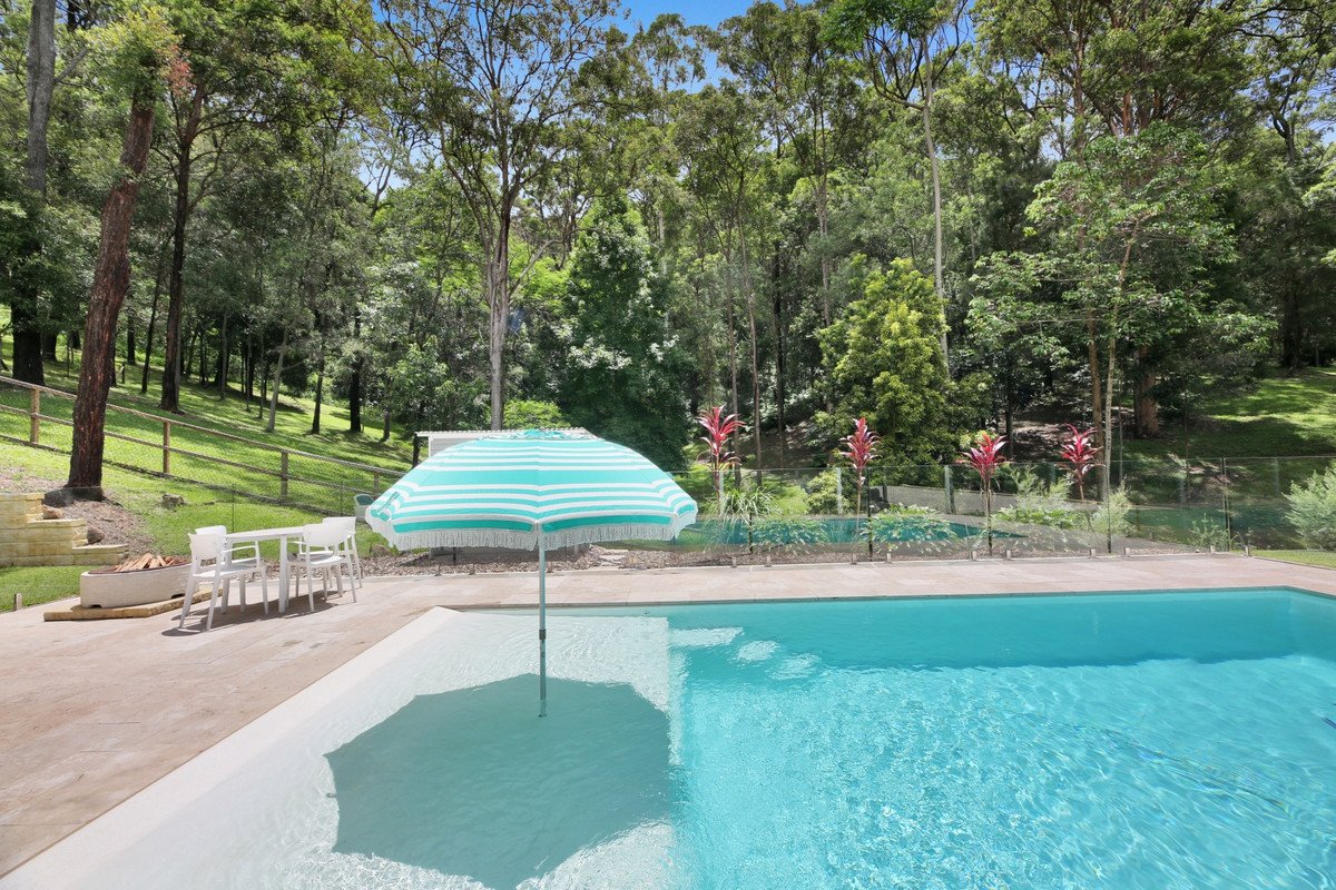 12 Carapook Crescent Tallebudgera 24