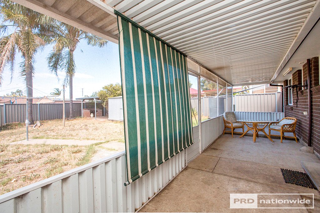 12 Carole Drive KOOTINGAL 6
