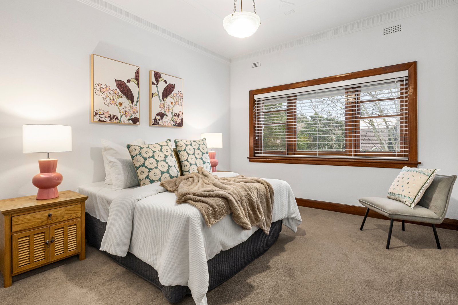 Real Estate and Property in 12 Carrick Street, Mont Albert, VIC