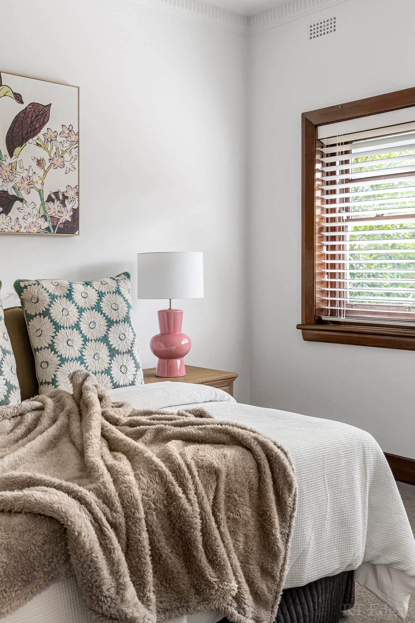 Real Estate and Property in 12 Carrick Street, Mont Albert, VIC