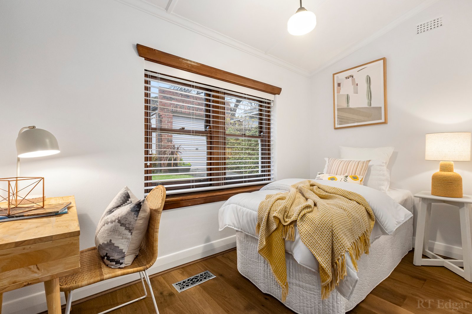 Real Estate and Property in 12 Carrick Street, Mont Albert, VIC