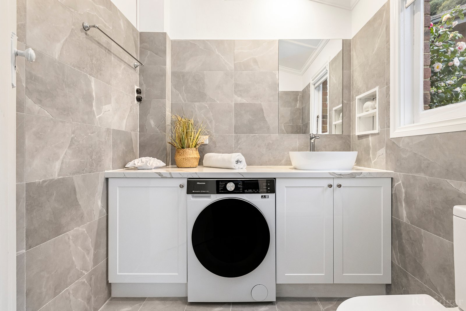 Real Estate and Property in 12 Carrick Street, Mont Albert, VIC