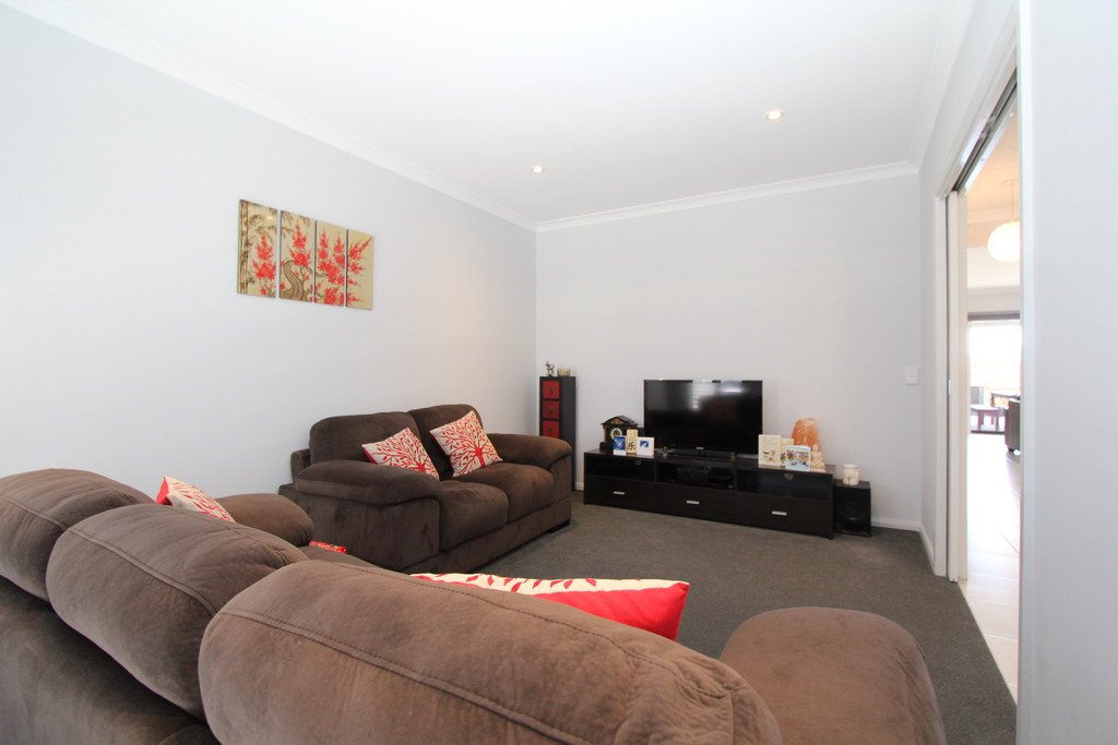 12 Carrum Street ALFREDTON 3