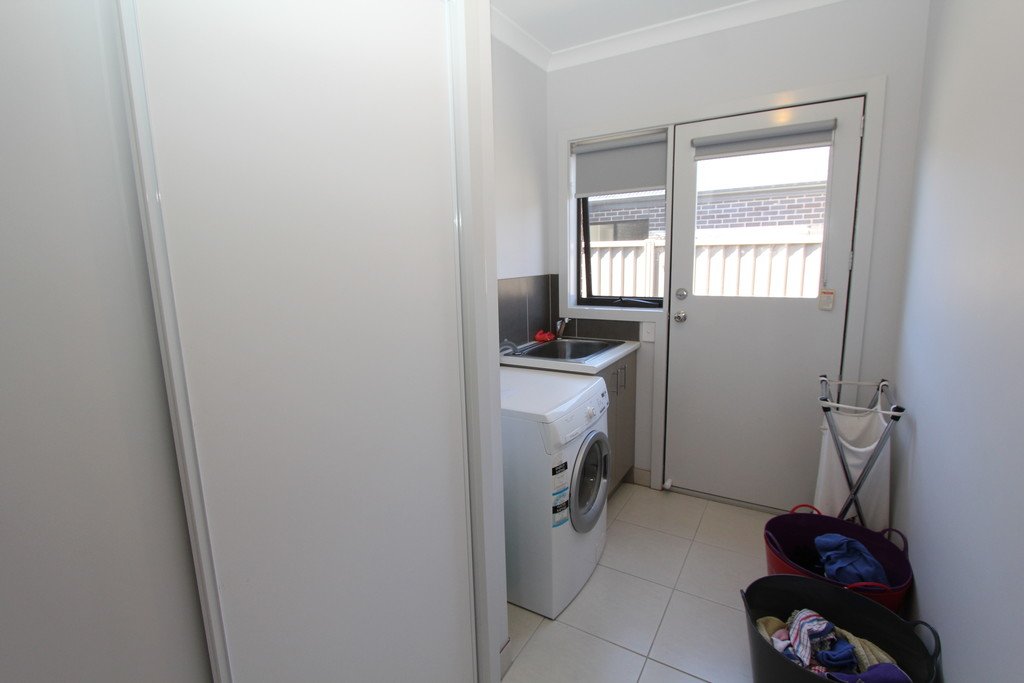 12 Carrum Street ALFREDTON 16