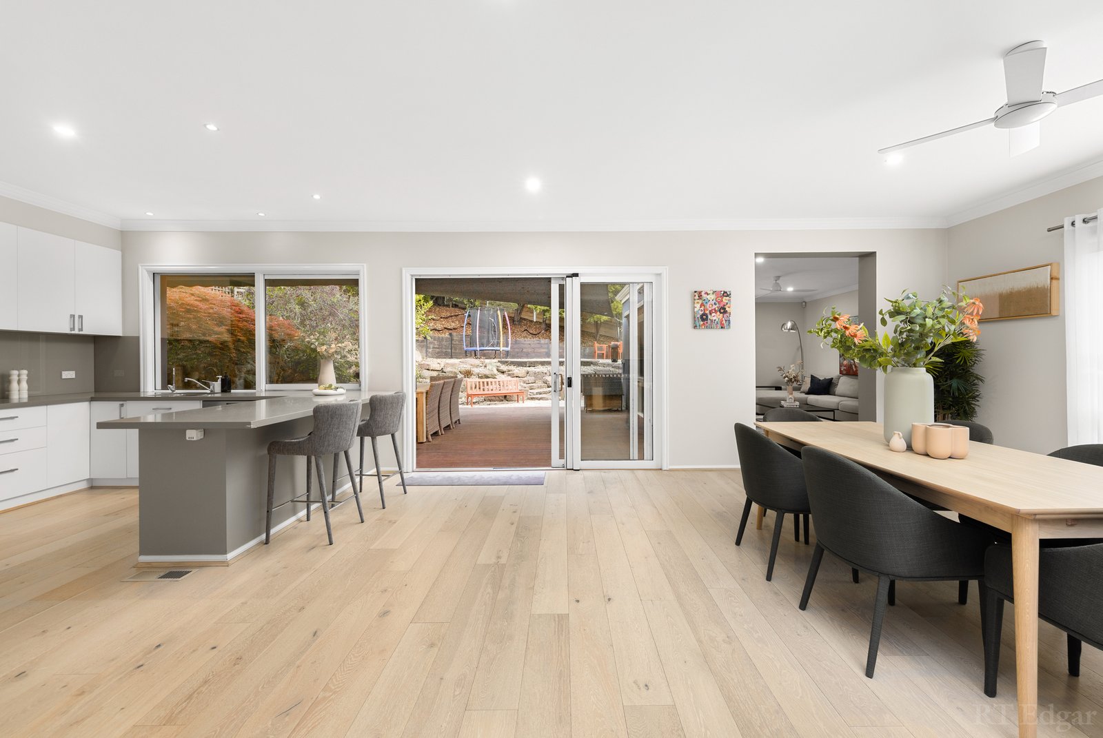 Real Estate and Property in 12 Castlebar Way, Templestowe, VIC