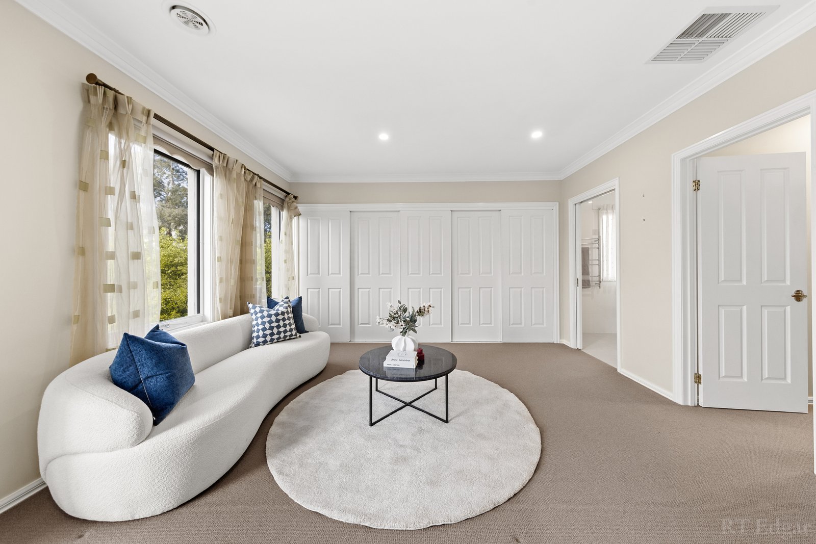 Real Estate and Property in 12 Castlebar Way, Templestowe, VIC