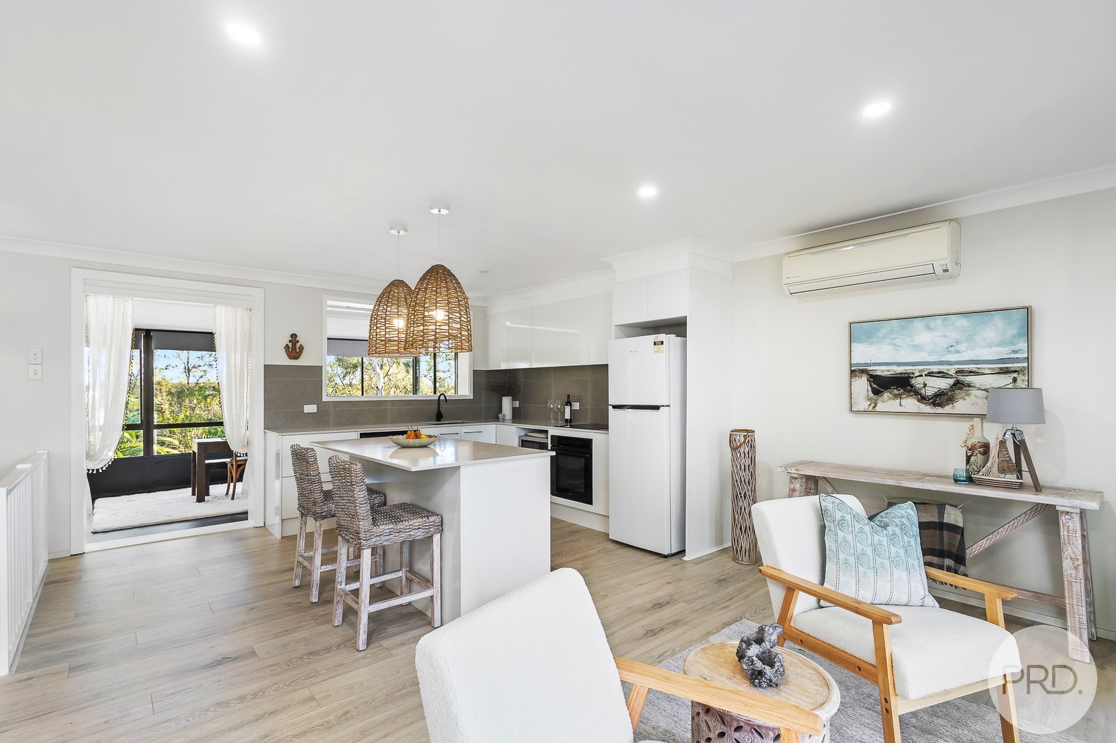 12 Caswell Crescent TANILBA BAY 9
