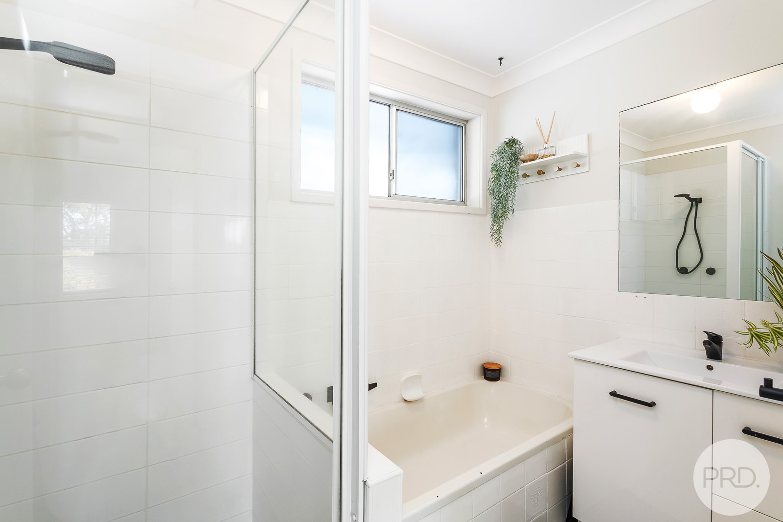 12 Caswell Crescent TANILBA BAY 17