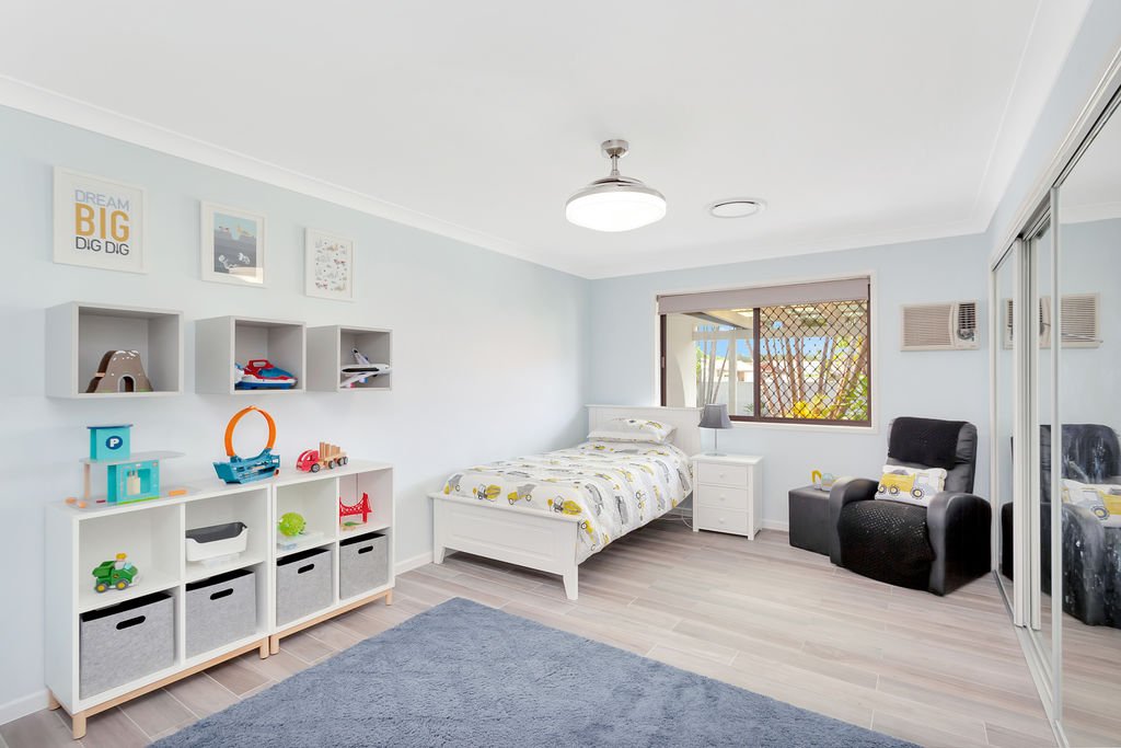 12 Cedar Court PALM BEACH 7