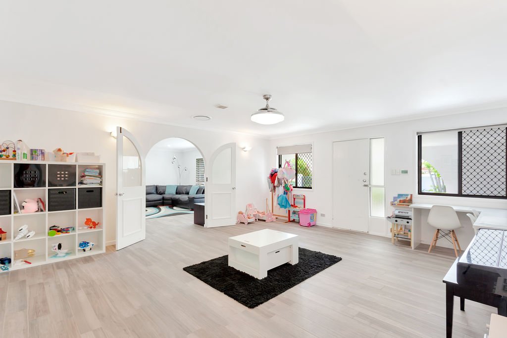 12 Cedar Court PALM BEACH 9