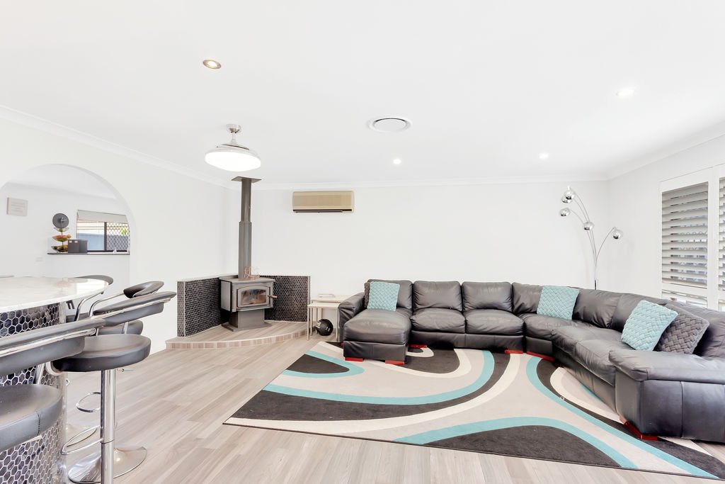 12 Cedar Court PALM BEACH 11