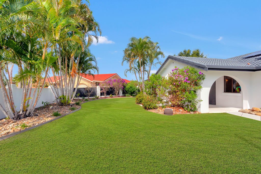 12 Cedar Court PALM BEACH 17