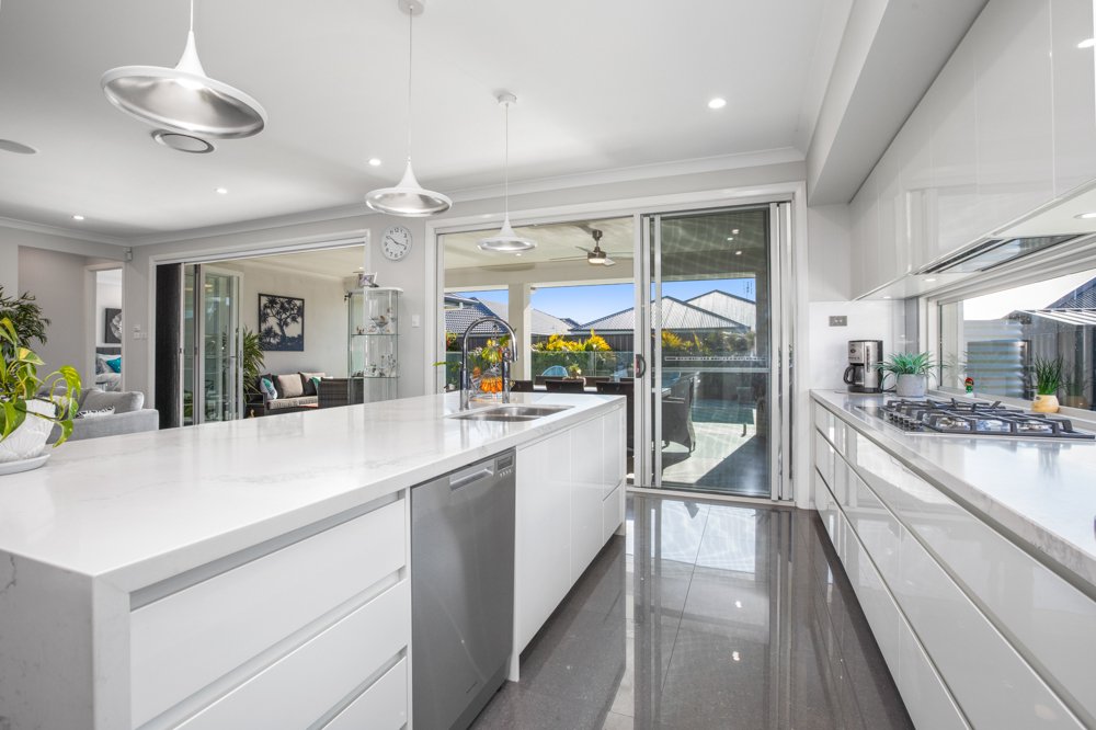 12 Centrefield Street RUTHERFORD 7