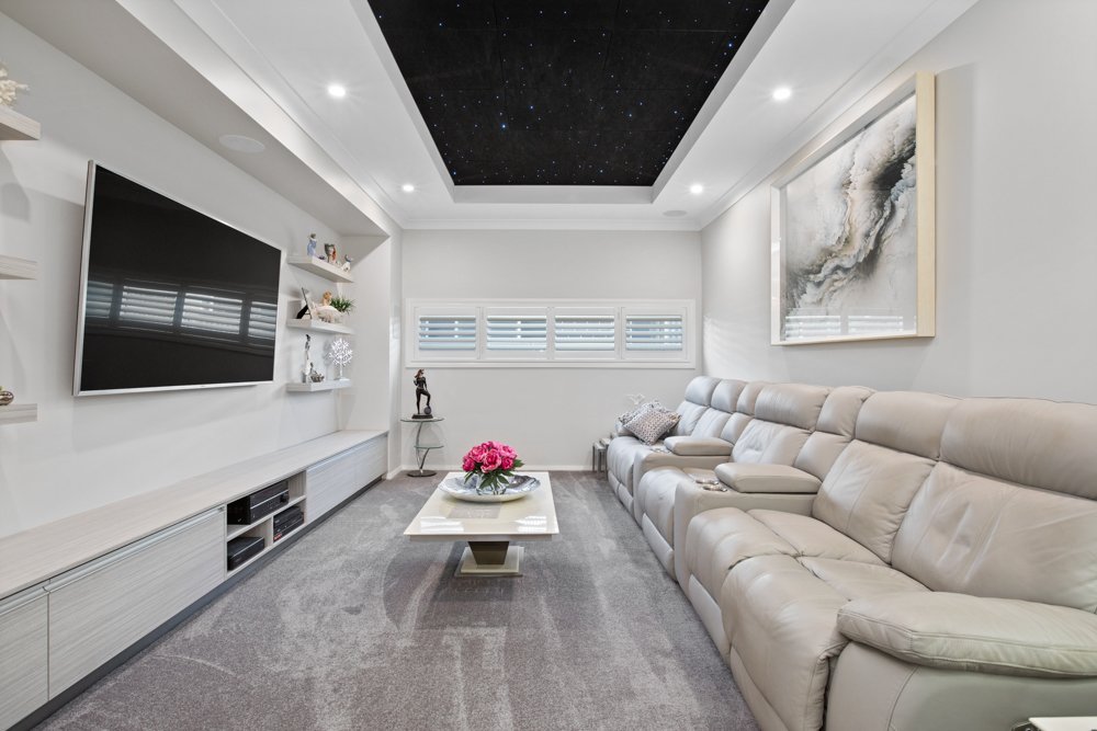 12 Centrefield Street RUTHERFORD 19