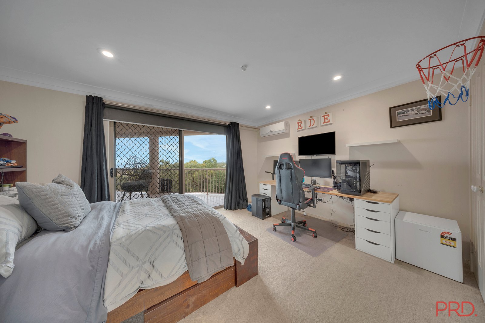 12 Charles Crescent TANNUM SANDS 23