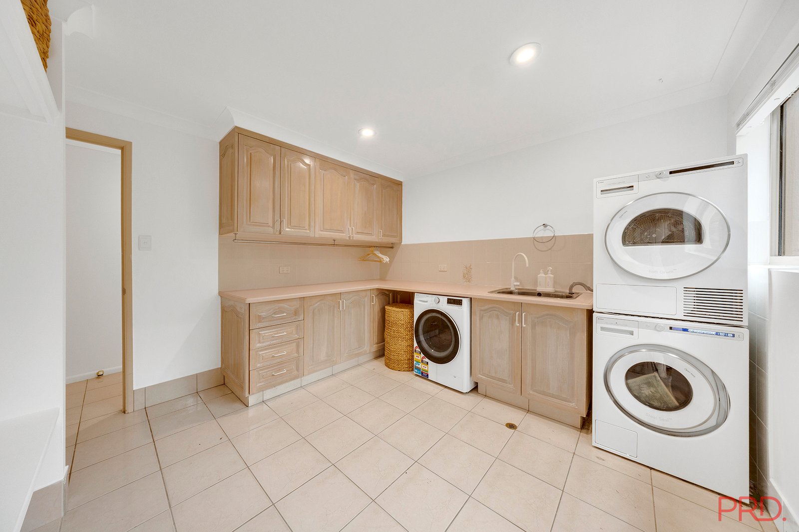 12 Charles Crescent TANNUM SANDS 25