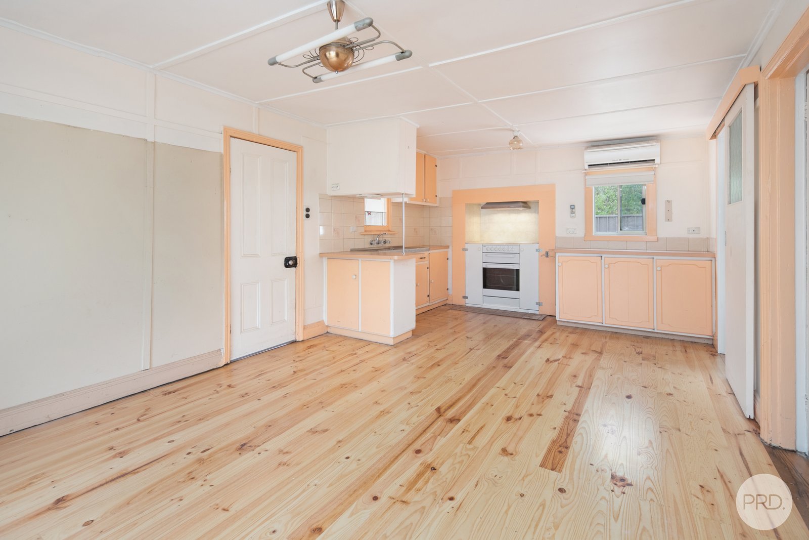 12 Church Parade KINGSTON 6