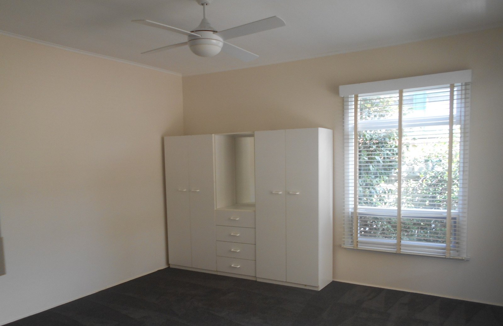 12 Clarence Street TUMUT 7