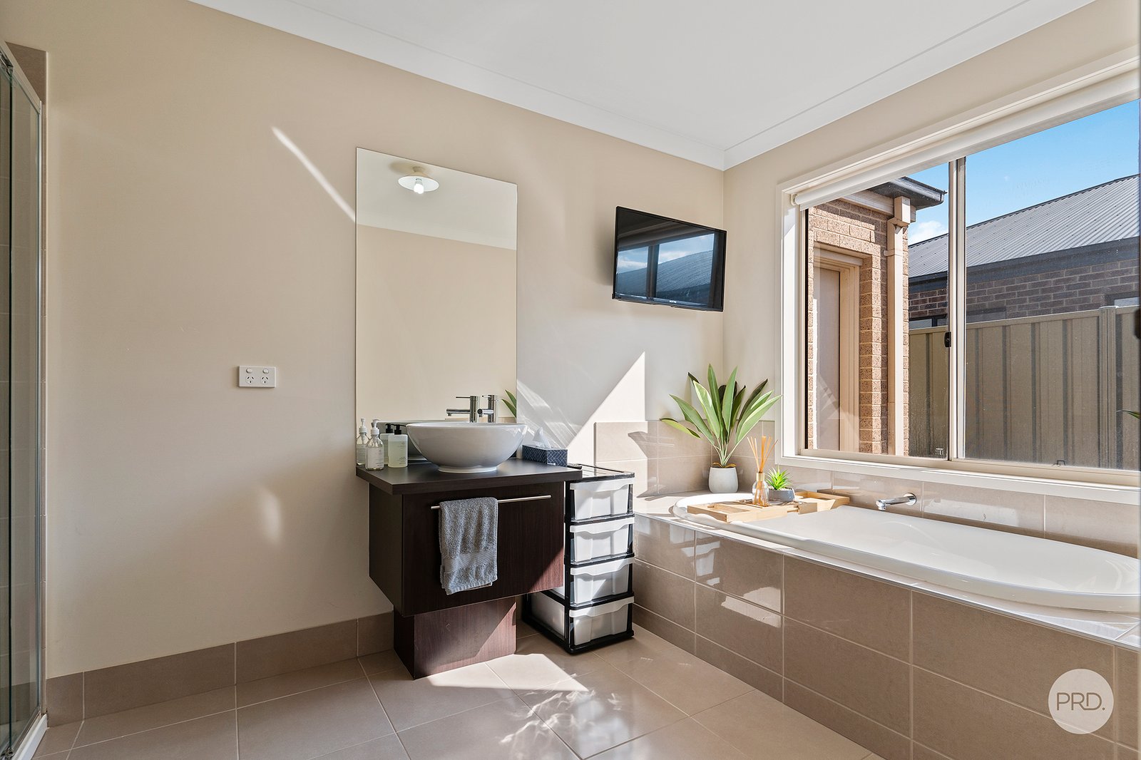 12 Coal Court EPSOM 8