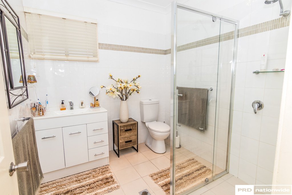 12 Cobley Avenue TAMWORTH 7
